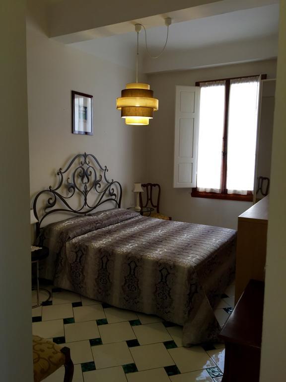 Appartamento Piazza San Marco Florencja Pokój zdjęcie